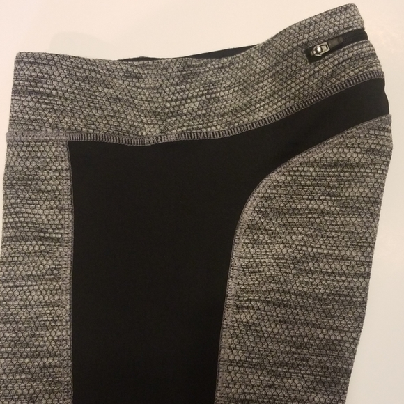 *SOLD* C9 by Champion Ankle Texture Leggings - Picture 8 of 8
